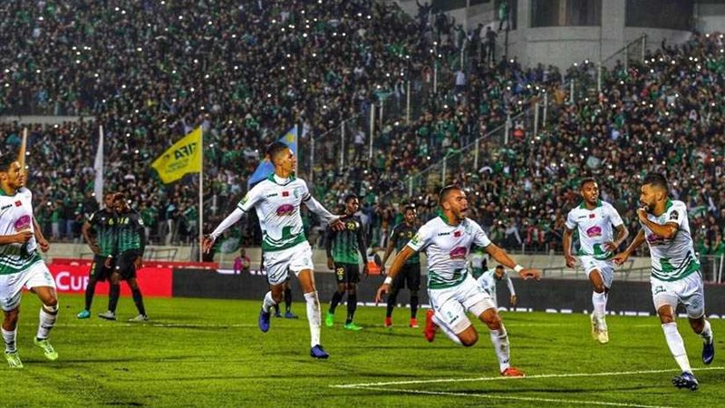 الرجاء المغربي يتوج