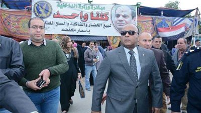 اللواء حسونة يتفقد شوادر 