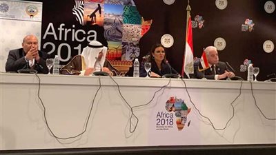 مصر توقع مع 