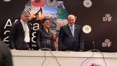 نصر تشهد توقيع 