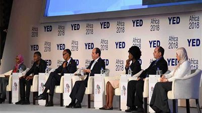 السيسي: منتدى إفريقيا هو إحدى قنوات التواصل وتعزيز العلاقات بين دول القارة.. (فيديو)