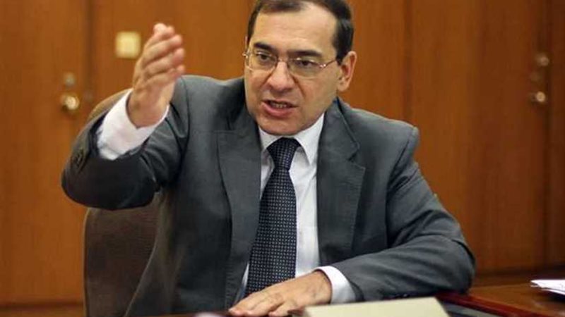 وزير البترول يتفقد