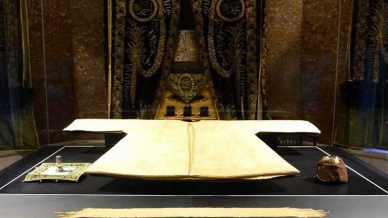 لصوص الحجرة الشريفة..