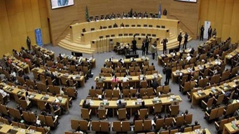 الكوميسا: على المرأة