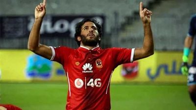 مروان محسن يسجل هدفين للأهلي في دقيقتين