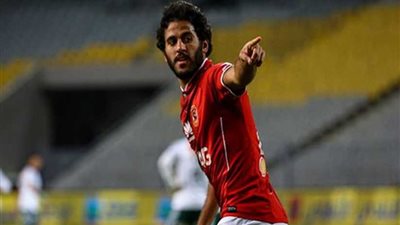 الشوط الأول.. الأهلي يضرب طلائع الجيش بثنائية مروان محسن
