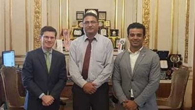 قنصل إسبانيا يشيد بإستاد الإسكندرية