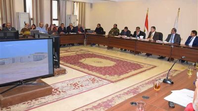 فحص 4990 طلب تقنين وضع اليد على الأراضي ببني سويف