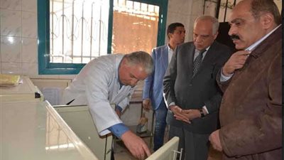 محافظ الجيزة يفاجئ مستشفى أوسيم