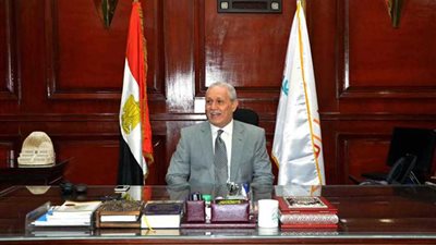 محافظ الأقصر يشكل فريق عمل للتغلب على معوقات النهوض بالمنطقة الصناعية