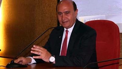 رئيس البنك الآسيوي في ضيافة هيئة قناة السويس