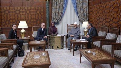 سفير الدنمارك يعرب عن تطلع بلاده للتعاون مع الأزهر في مواجهة الإرهاب