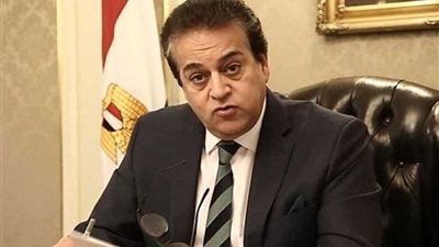 وزير التعليم العالي يبحث دعم التعاون في مجال التعليم الطبي مع اليابان