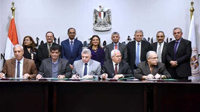 وزيرة الاستثمار تشهد توقيع الاتفاق التنفيذي لبرنامج الصرف الصحي بـ300 مليون دولار