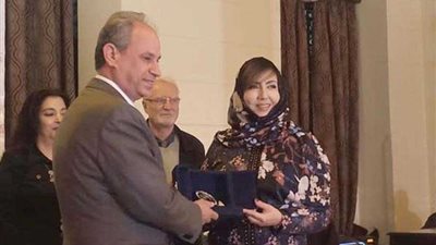 السعودية أميمة الخميس تفوز بجائزة نجيب محفوظ