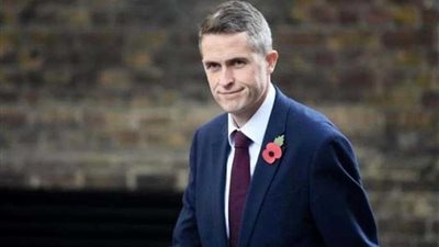 وزراء بريطانيون يعربون عن دعمهم لرئيسة الوزراء البريطانية تيريزا ماي