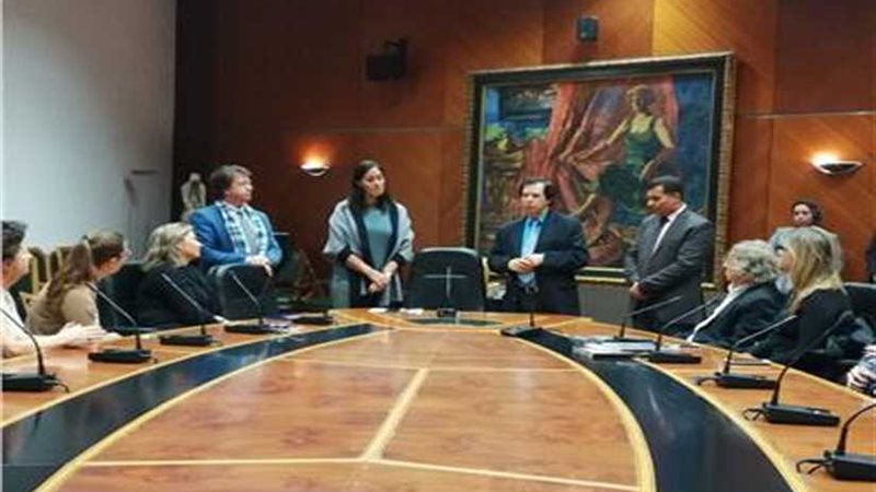 وفد إسباني من أكاديمية