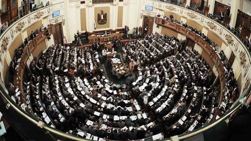 محامٍ سكندري يطالب