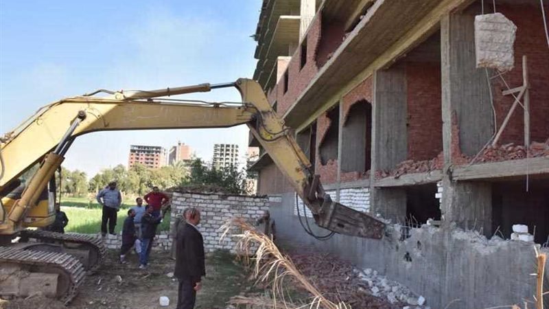 حملات مكثفة لإزالة