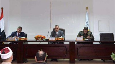 خطة شاملة لرفع المخلفات وإعادة تدويرها وحملات لإزالة الإشغالات والتعديات بأسيوط