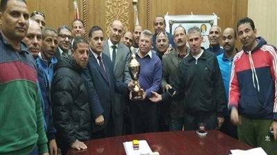 رئيس السكة الحديد يكرم منتخب الهيئة في كرة القدم وتنس الطاولة لحصولهم على بطولة الجمهورية للشركات