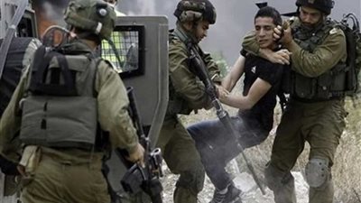 الاحتلال الإسرائيلي يعتقل طفلا فلسطينيا خلال مواجهات جنوب بيت لحم