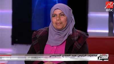 السيسي يفاجئ السيدة 