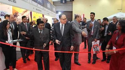 تواصل فعاليات معرض أوتو تك لقطع غيار السيارات.. 