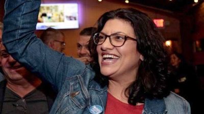 نائبة في الكونجرس الأمريكي تقرر ارتداء الثوب الفلسطيني عند قسم اليمين