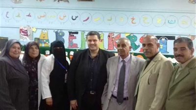 مسح طبي لتلاميذ المدارس الابتدائية للكشف عن السمنة والأنيميا والتقزم