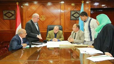 30 مليون جنيه لرصف عدد من طرق 