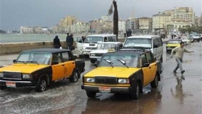 أمطار غزيرة على الإسكندرية ومناطق من الساحل الشمالي الغربي