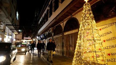 للمرة الأولى من 6 سنوات.. دمشق تتزين لأعياد الميلاد بعيدًا عن دوي القذائف