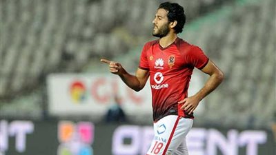 مروان محسن يضرب النجوم بالهدف الأول للأهلي