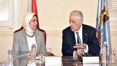 وزيرا الصحة والتعليم يطلقان حملة الكشف المبكر عن أنيميا التقزم لدى تلاميذ الابتدائي