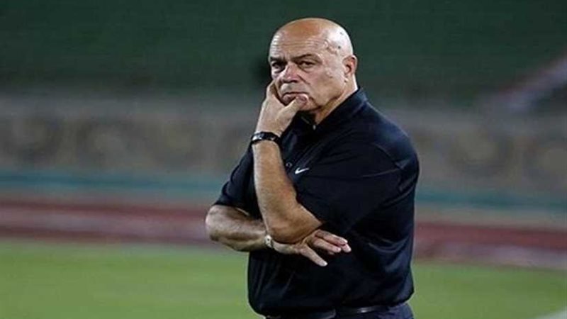 جروس يجتمع بلاعبي