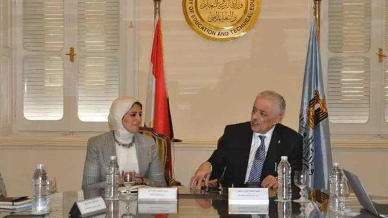 بالمجان.. وزيرا الصحة