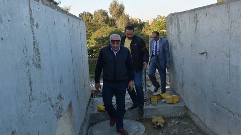 محافظ الجيزة يتسلق