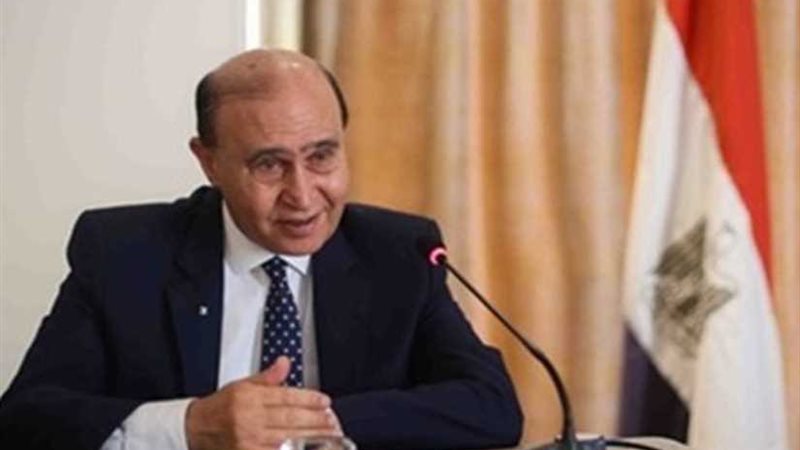 الفريق مميش ومحافظ