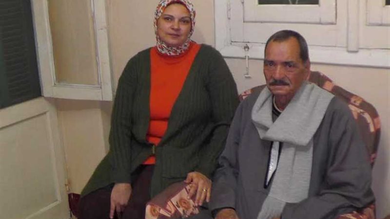 اصطحبها والدها للجلسات