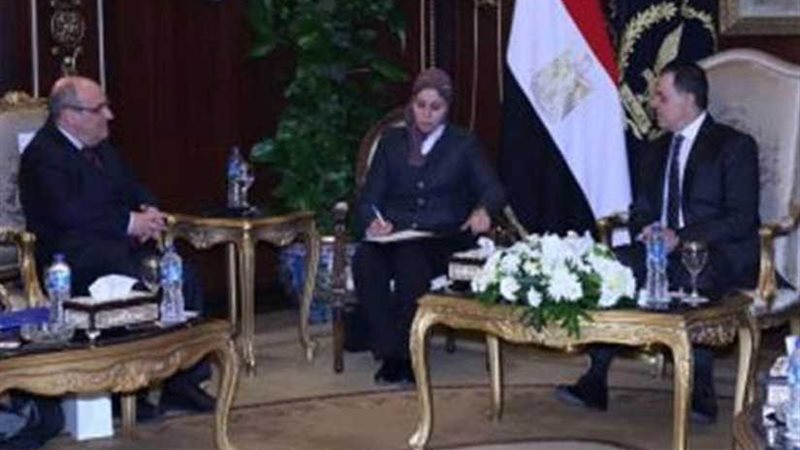 فيتورينو لـوزير الداخلية