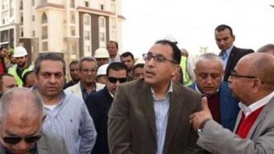 رئيس الوزراء يزور المجمعات الصناعية الصغيرة والمتوسطة بالعاشر