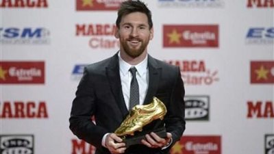 حذاء ميسي الذهبي وإقالة مورينيو ومفاجأة العين في صدارة صحف إسبانيا