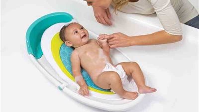 دراسة: مداعبة الرضيع تخفف من 