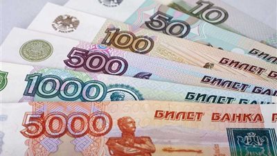 الإحصاء الروسية: تراجع الدخل الحقيقي للفرد في نوفمبر 2.9 %