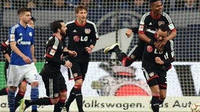 بايرن ليفركوزن يفوز على شالكة في الدوري الألماني