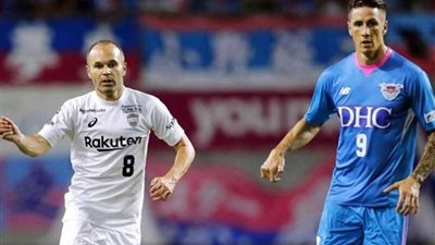 رابطة الدوري الياباني: إنييستا وتوريس يجذبان جمهور اليابان للملاعب