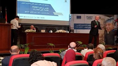 لسد الفجوة في قطاع الصناعة.. TVET يدرب 440 معلمًا و210 مديرين