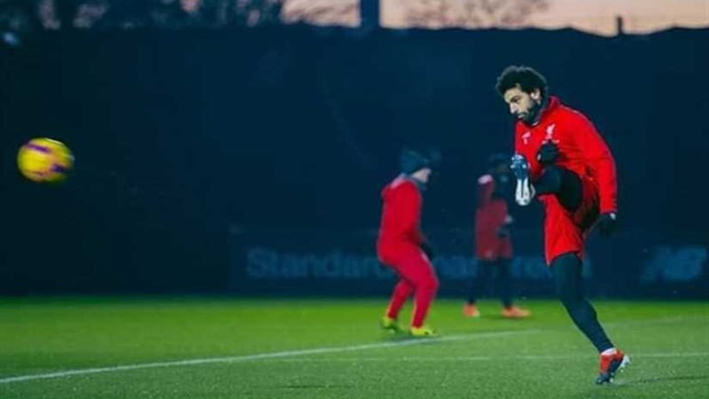 «صلاح» يواصل تدريباته