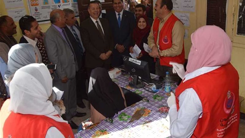 محافظ بني سويف: فحص